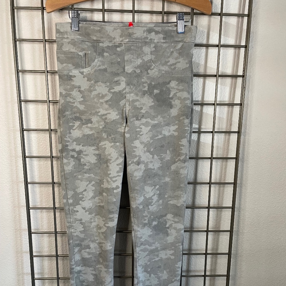 SPANK Jean-ish Camo Leggings, sz S/P, Faded Green